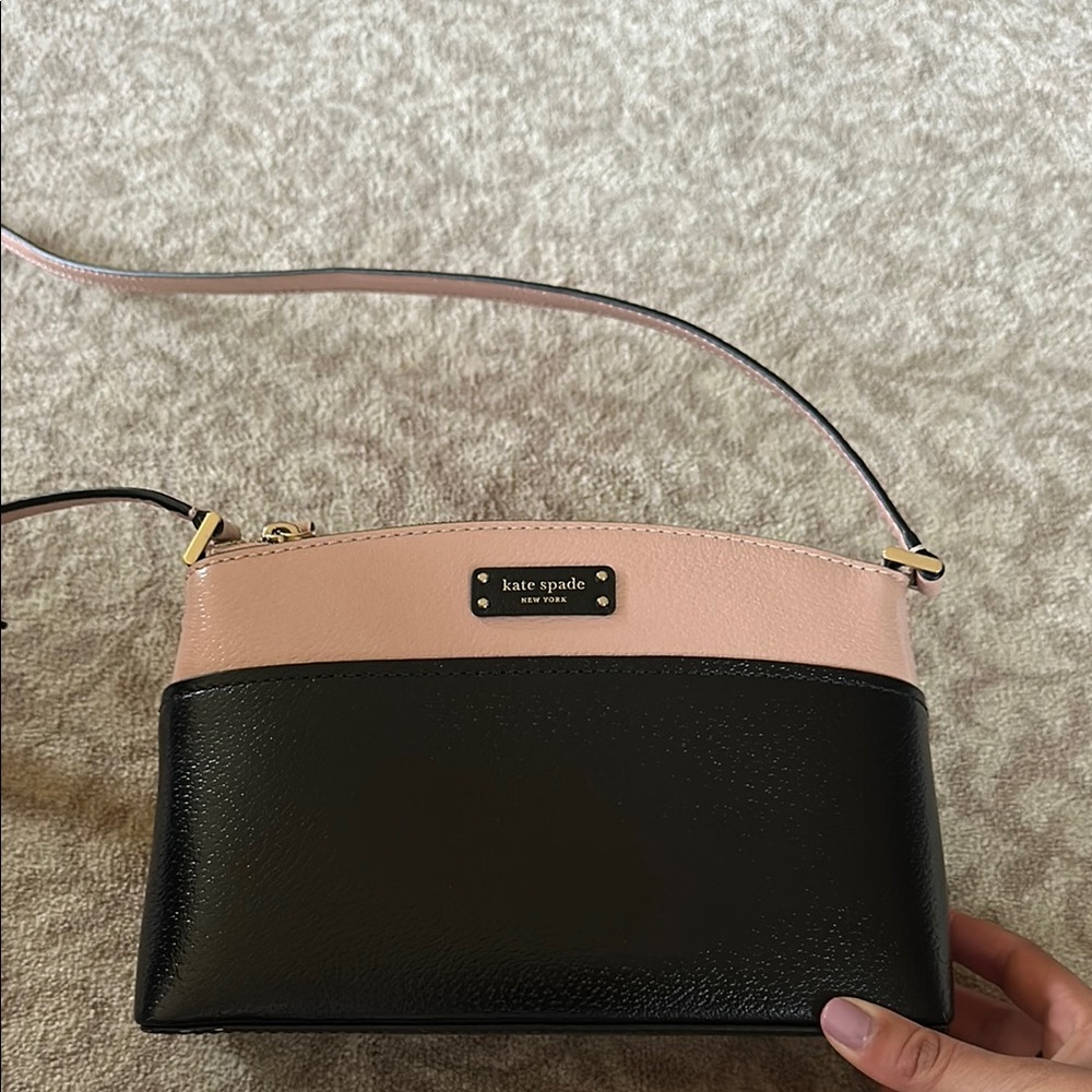 Kate Spade Elegant Black and Pink Crossbody Bag (GREAT CONDITION)